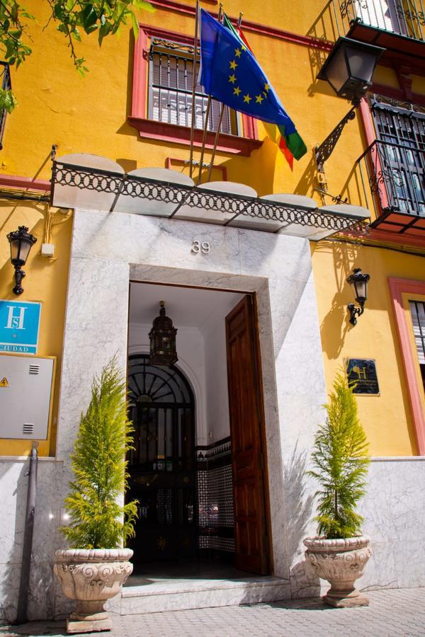 Hostal La Muralla Севилья Экстерьер фото