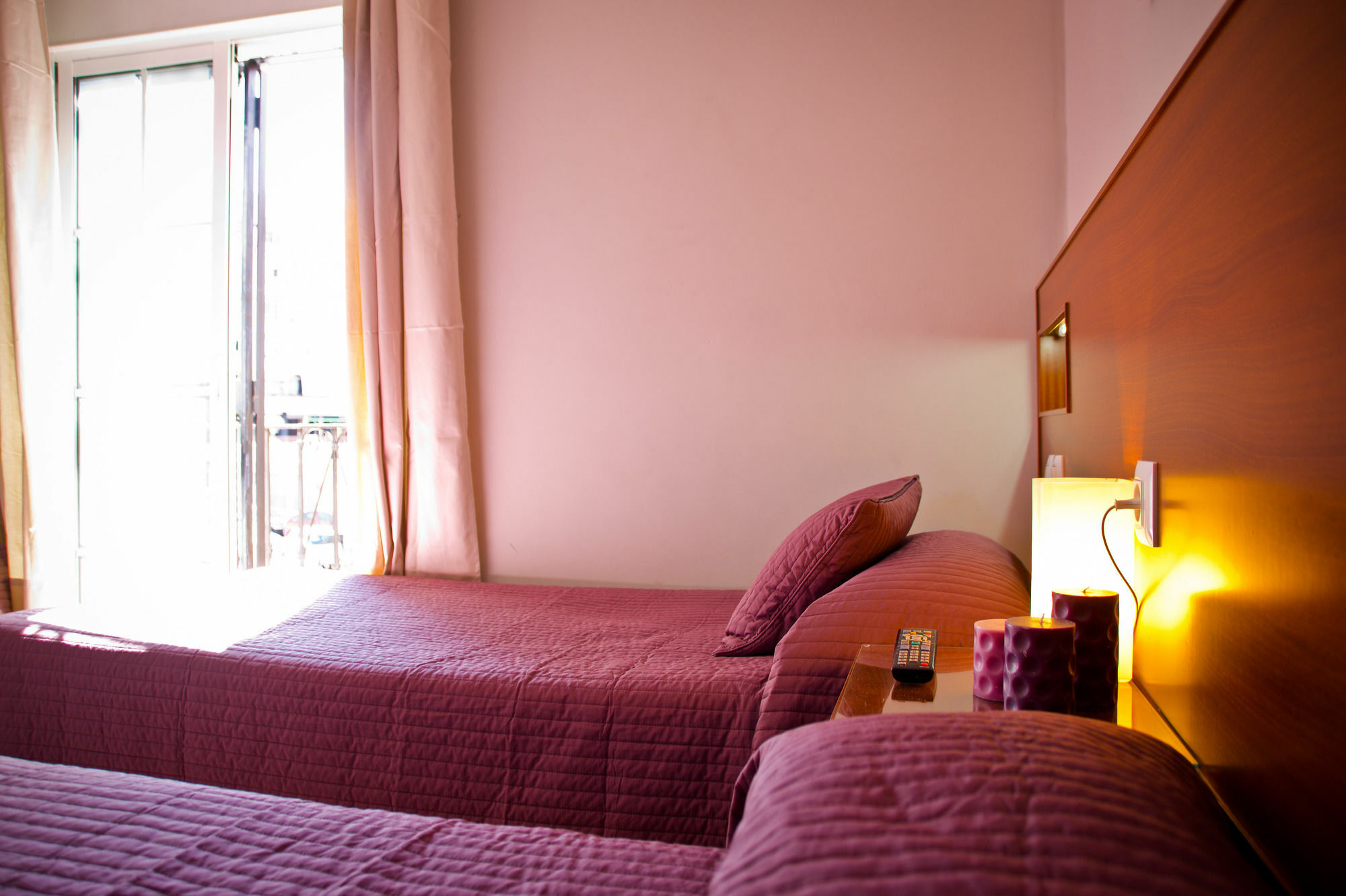 Hostal La Muralla Севилья Экстерьер фото